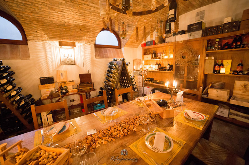 Готель Relaisfranciacorta Корте-Франка Екстер'єр фото