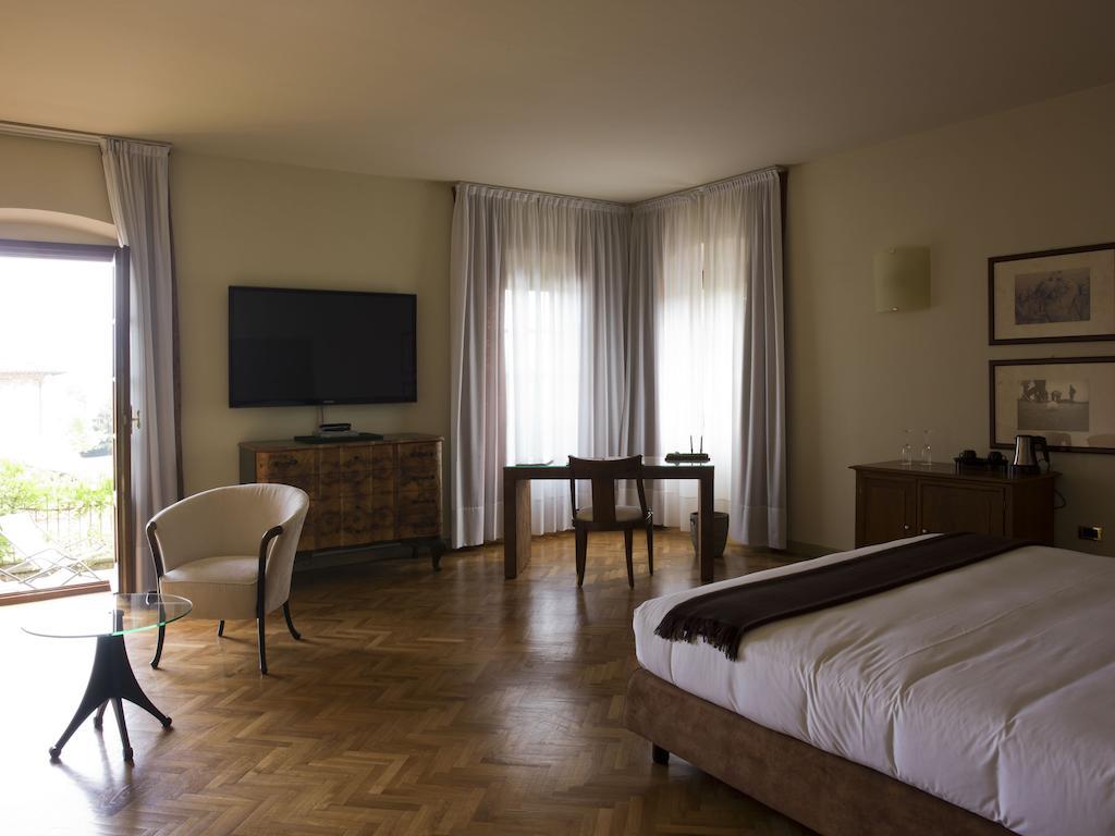 Готель Relaisfranciacorta Корте-Франка Екстер'єр фото