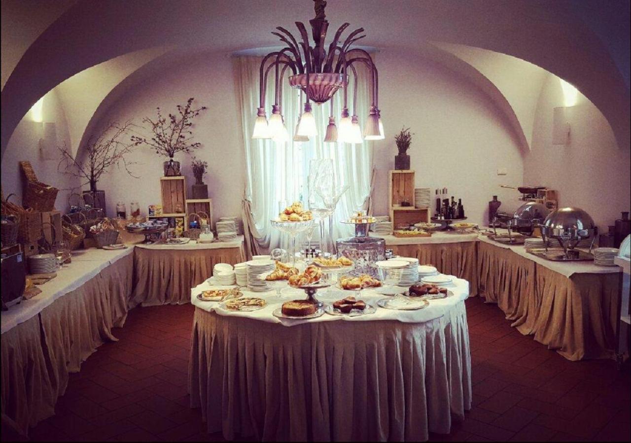 Готель Relaisfranciacorta Корте-Франка Екстер'єр фото